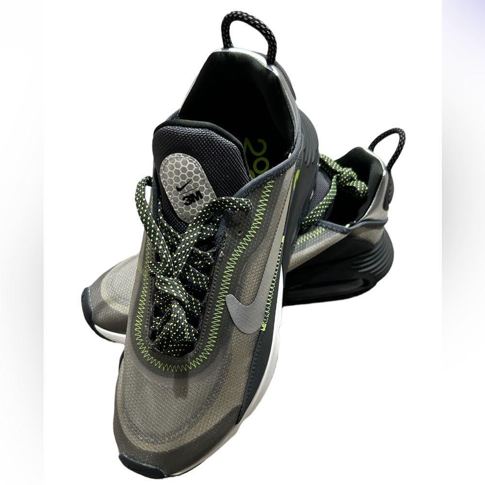 Nike Air Max 2090 SE 3M Trainers CW8336-001